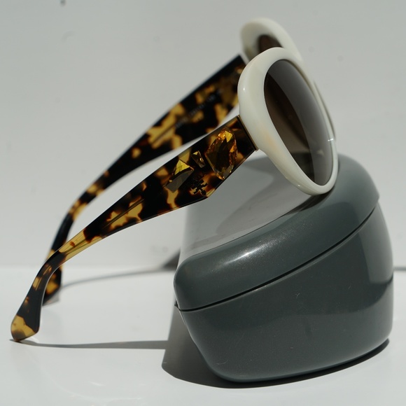 BRAND NEW PRADA SUNGLASSES WITH GEMSTONES main image 8